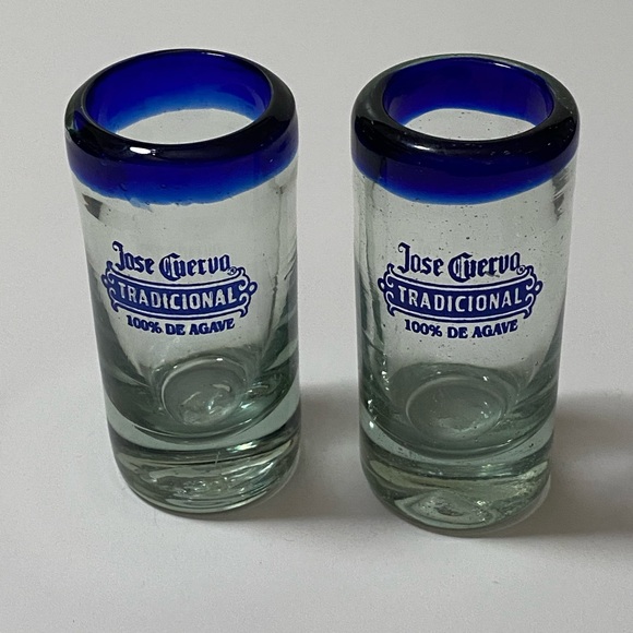 NEW Jose Cuervo Tradicional Set of 2 Shot Glasses - Picture 1 of 7